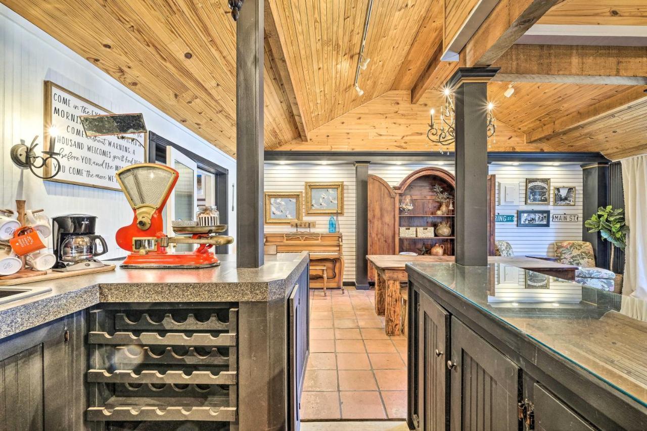 Eclectic Osage Cottage In Historic District Eureka Springs Exterior foto